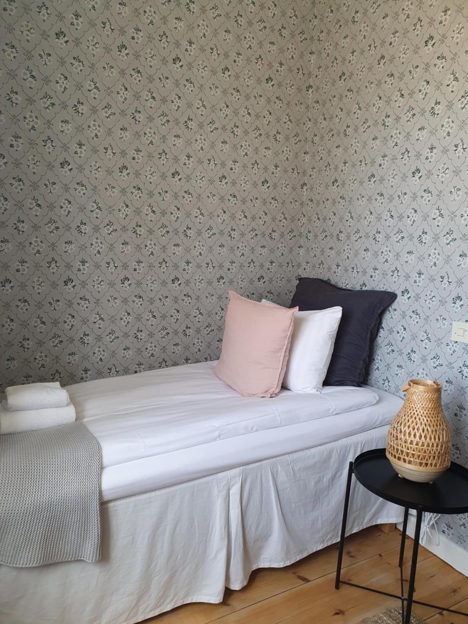 Stf Gysinge Waerdshus & Hotell Extérieur photo